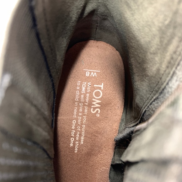 Toms MAJORCA Olive Suede Side Zip Ankle Boot Open - Picture 8 of 8